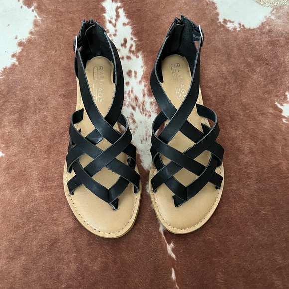 Rampage Black Sandals - Picture 1 of 4
